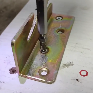 Engsel Hak Dipan Ranjang Bed Hinges Plat Siku Besi Baja Kuat Plus Baut Untuk Sudut Tempat Tidur Kayu Tingkat Dan Lipat