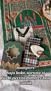 Hampers/Parcel/Souvenir Koko berbis sajadah SarungPeciTasbih box ukuran dewasa terlaris