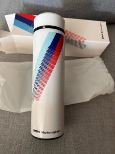 แก้วอุ่น BMW M รุ่นใหม่ ทรงตรง แบบทันสมัย คลาสสิก อุปกรณ์เสริมสำหรับการเดินทางแบบอเนกประสงค์