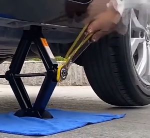 【stok siap】MANSOON Jack Bengkel Set Gampang Pakai 1.0 1.5 2.0T 360° Rotasi Ringan Tahan Air Anti-Corosi Cocok Mobil SUV MPV