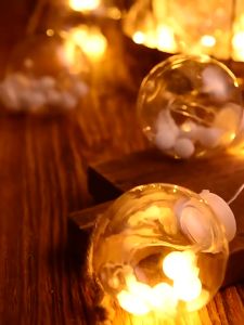 Đèn LED Trang Trí Treo Thả 12 Quả Cầu Pha Lê Trong Suốt 8 Chế Độ Chớp Nhiều Màu Rèm Đèn Trang Trí