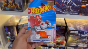 Mô Hình Xe Hot Wheels Dessert Drifter - Dòng Sweet Rides Màu Cam Độc Lạ