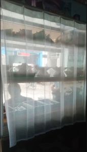 Tirai penutup etalase makanan vitrase putih gorden pendek 150x100cm