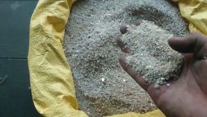 Cát thạch anh lọc nước giếng khoan bể cá. Sỏi lọc nước gia đình.(5kg)