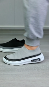 Men's Casual Sports Shoes Mesh Breathable Flats Rubber Thick Soft Sole Black Lightweight Mens Slip On Sneakers