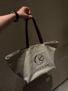 2025 New Womens Canvas Tote Bag Retro Lettering Large Capacity Shoulder Bag Casual British Style Foldable Soft Leather Handbag