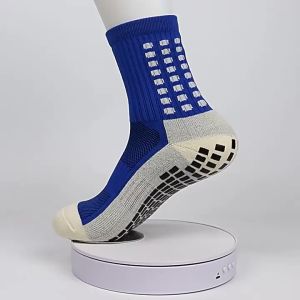 ถุงเท้ากันลื่น ถุงเท้าฟุตบอล ป้องกันการลื่นไถลลื่นผ้าฝ้ายกีฬา ออกกำลังกาย ข้อกลาง สัมผัสนุ่มกระชับ เหนียว หนึบ เกาะรองเท้า