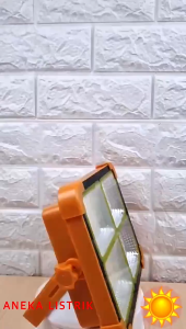 【Garansi 30 tahun】Lampu emergency tahan 24 jam Lampu emergency surya 2500W IP67 tahan air Dapat mengisi daya ponsel Power Sel Surya Professional Solar Emergency Light Lampudarurat portabel lampu emergency Lampu emergency surya 1600W  IP67 tahan air