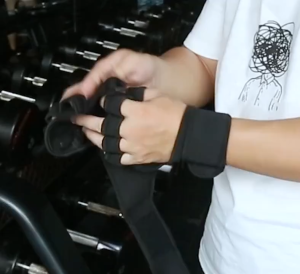 Srung Tangan Gym / Fingerless Gloves / Swrist Sprain Prevention Gloves / Untuk Daily Fitness