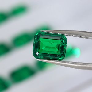 5x7 มม.-12x14 มม.มรกตรูปร่าง Lab Grown YAG Tsavorite สี Yttrium อลูมิเนียมโกเมนพร้อมสังเคราะห์ Paraiba YAG อัญมณีหลวมสำหรับเครื่องประดับ DIY อุปกรณ์เสริม