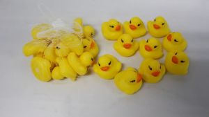Mainan Mandi Anak Bebek Bayi Bath Toys Karet Baby Mainan Edukasi Anak Rubber Duck Bebek Kuning