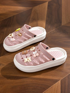 รองเท้าแตะส้นหนาป้องกันการลื่นเพื่อการเพิ่มส่วนสูงสำหรับผู้หญิงในฤดูร้อน รองเท้าแตะแบบสวมสบายสำหรับใส่ไปชายหาด รองเท้าแตะ Mary Janes สไตล์เกาหลี