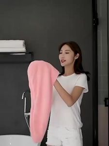 Double Layers Microfiber Soft Towel for Hair Drying Cap Towel Wrap with Button Quick Water Absorbent Breathable Durable Portable High Density Quick-Drying Thick Hair Drying Bath Salon Spa Travel Cap Turban Tuala Rambut Mandi Wanita Perempuan Serap Air干发帽