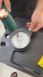Máy đánh trứng - Máy đánh thuốc nhuộm đánh sữa đánh bột máy tạo bọt siêu khỏe có kèm dây sạc
