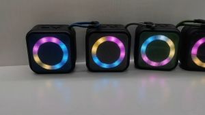 Portable mini Speaker Cheap Price Portable Subwoofer Bluetooth Speaker Box/Speaker bluetooth nirkabel RGB warna-warni asli berkualitas tinggi
