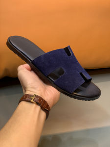 Mens Summer Outdoor Beach Slip-On Shoes Genuine Leather Large Size Flat Heel Rubber Bottom Breathable Pure Color British Style