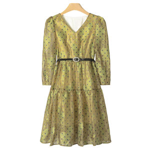 ชุดเดรสคอวีแขนสั้นสองชั้นพร้อมเข็มขัด ชุดเดรสยาวปานกลาง ทรงเอ ผ้าโพลีเอสเตอร์ผสมใหม่ สไตล์ฤดูใบไม้ร่วง 2024