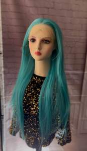 วิกือมือ13x4มีเขียวมิ้นยาว28นิ้วไหมทนความร้อน