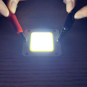 หลอดไฟสปอตไลท์50W DC12V โมดูลโคมไฟแอลอีดี15V 4500LM สีซังรวมขาวอบอุ่นสำหรับอุปกรณ์โคมไฟทำเล็บสปอตไลท์ฟลัดไลท์กลางแจ้งชิป DIY