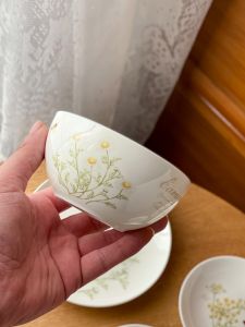 Rustic Korean Style Bone China Rice Bowl Soup Bowl Daisy Patterned Dinnerware Set Home Use round Shape Plant Floral Design