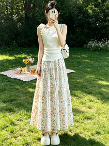 La Chapelle | Floral Print Cake Style Summer Outfit