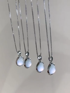 BWjewerly สร้อยคอจี้หยกสีขาว  สร้อยคอเรียบง่าย  เครื่องประดับ Ins เครื่องประดับ Ins ของผู้หญิง