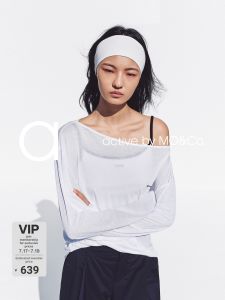 MO&Co. | Active Off-Shoulder T-Shirt Breathable Tencel Linen
