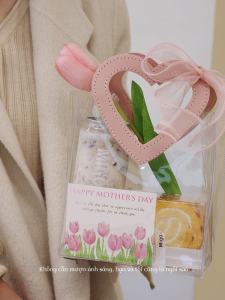 กระเป๋าถือของขวัญวันแม่ วันครู วันวาเลนไทน์ ดอกกุหลาบ ดอกไม้ ของขวัญวันเกิด ของขวัญวันคริสต์มาส ของขวัญวันปีใหม่ ของขวัญวันเกิด