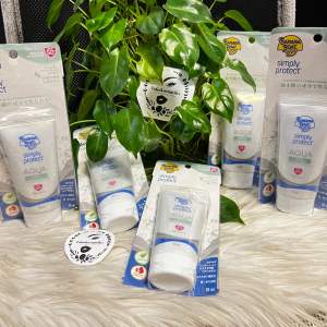 Banana Boat Simply Protect Aqua Long Wearing Moisture UV Protection Sunscreen Lotion SPF50+ PA++++ 50ml