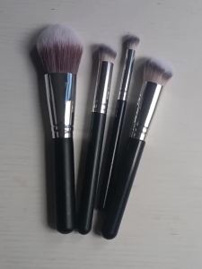 4PCS Multifunctional Foundation Makeup Brush SetDifferent Sizes Brushesfor Full Face Base&Under Eye Concealer Detail Blending