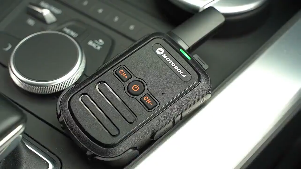 [2PCS] MINI MOTOROLA C51 (5W) Portable Walkie Talkie Vox 9800mAh Battery Type-C Fast Charging Long Range 10KM