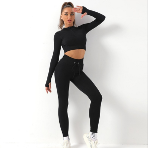Seamless fitness yoga suit set sweat absorbing hip lifting high waisted yoga pants womens tight fitting long sleeved sports