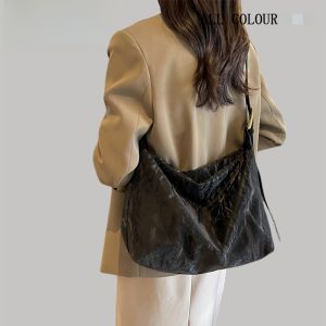 URDAV Womens Large Capacity Casual Tote Bag Underarm Crossbody Bag for Class Trendy Single Shoulder Bag Daily Match PU Leather