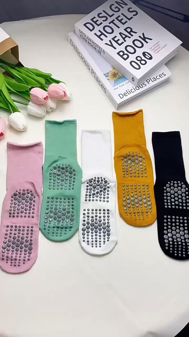 Cotton Fashion Anti-slip Mid-calf Yoga Socks - Soft Cotton Breathable Anti-slip Sole Good Elasticity