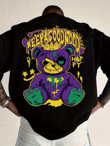 เสื้อยืดคอกลมพิมพ์ลายกราฟฟิตี้ตุ๊กตาหมีส่วนบุคคลของผู้ชายใหม่ที่ทันสมัย เสื้อยืดคอกลมที่สะดวกสบายและระบายอากาศได้ดี