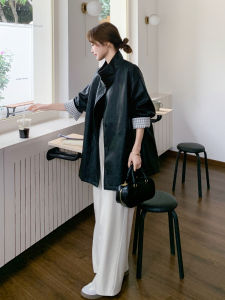 Black Hong Kong Style Fashionable Retro Simple Casual Leather Jacket Womens 2025 Autumn New Slim PU Leather Jacket