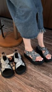 LURAD Sandal Sepatu Wanita Etnic Sandal Wanita Floral Sandal Cewek Sandal Tali Karet Sandal Cewek Slip On OOTD Sandal Wanita Nyaman WL2472