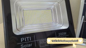 [Có bảo hành] [Ảnh thật] Đèn năng lượng mặt trời siêu sáng Piti Solar pha 200W
