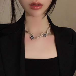 Stylish Y2K Choker Necklace