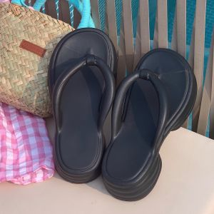 Thick Heel Thong Slippers Summer Cool Sweet Girls Outdoor Beach Wear Flat Bottom EVA Cartoon Casual mid Heel Summer Sandals