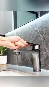 Vòi Lavabo Nóng Lạnh Vòi Rửa Mặt Inox 304 Mạ Xám Nano Sang Trọng Kèm Chân Đồng Thau Cao Cấp Lami
