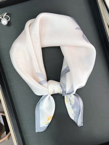 ผ้าพันคอไหมแท้สำหรับผู้หญิง ผ้าพันคอไหมไหมพรมฤดูใบไม้ผลิและฤดูใบไม้ร่วงแฟชั่นอเนกประสงค์ ผ้าพันคอไหมพรมเส้นผม ผ้าพันคอขนาดเล็ก ผ้าคลุมศีรษะ ผ้าคลุมคอ