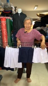 กางเกงวอร์มขาสั้น เนื้อผ้าดีใส่สบาย มีทั้งแบบเด็กและผู้ใหญ่