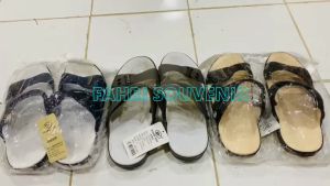 Sandal Kasual Pria: Pilihan Nyaman & Elegan