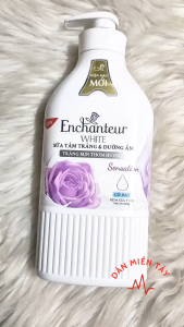 Sữa Tắm Trắng Da & Dưỡng Ẩm Có Hạt Enchanteur White Charming Sensation 650g – Hương Nước Hoa Quyến Rũ