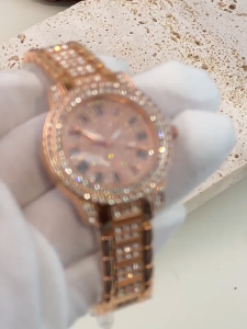 【 In Stock 】Diamond-encrusted Womens Watch Roman Numeral Dial Bracelet Watch Luxury Versatile Quartz Watch Jam Tangan Wanita 女士手表