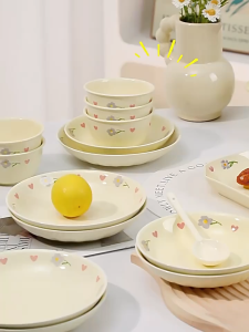 【พร้อมส่ง】INS จาน ชาม ชุดชามเซรามิค ลายดอกไม้เล็ก สดและน่ารัก