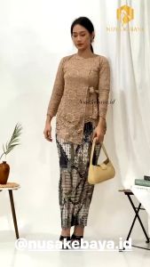 Setelan Kebaya Terbaru: Stelan Baju Kebaya Wisuda Varian Warna Ready Ukuran Jumbo Untuk Kondangan Seragaman Pesta Tunangan Nikah Natal Lebaran Paskah Imlek Upacara Kartini (Qirany) Nusa Kebaya Terlaris
