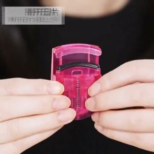 Dụng Cụ Uốn Mi Mini Nhỏ Gọn An Toàn Tiện Lợi Tặng Kèm 01 Miếng Đệm Kẹp Cao Su