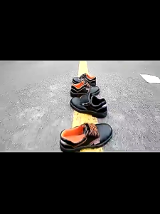 Work Safety Shoes Mens Boots Waterproof Hiking Boots Safety Boots Wear-resistant Breathable